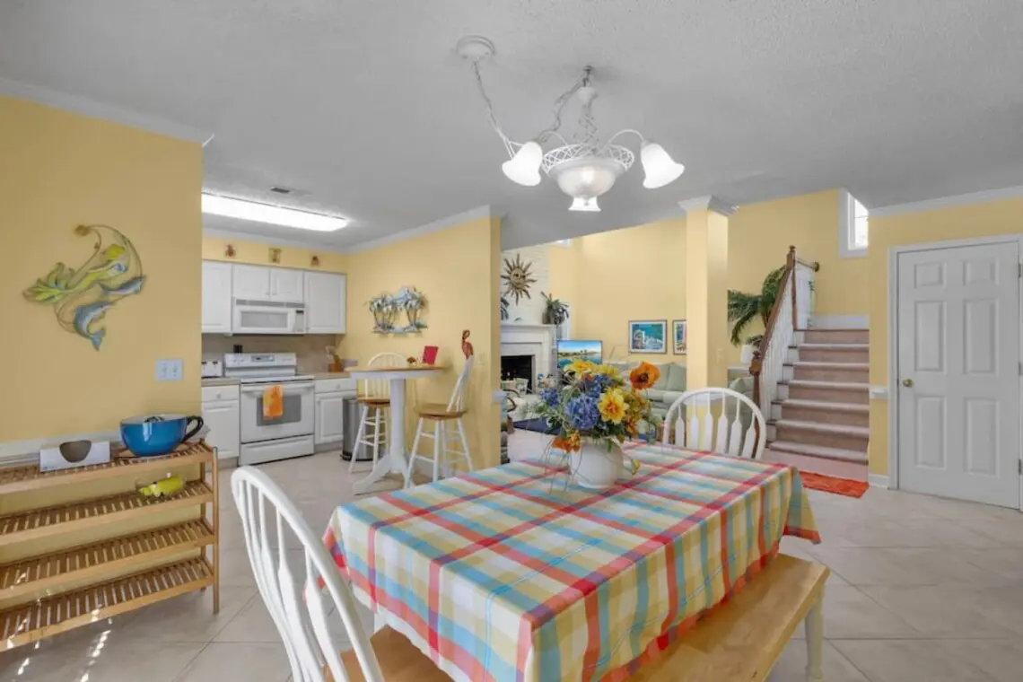 0d222770 e8a1 481e a2ed e37f2a9a9fb6.jpg