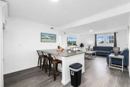 1f33b4fb 6ecc 4049 a269 304dbf0bf9a5.jpg