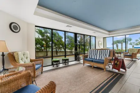 23afdba4 53e8 4051 afdc caacf40ef0db.jpg