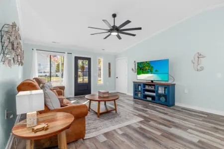 6588e190 573c 4d08 961d 4b760a0c8174.jpg