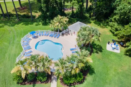 98566624 d327 4262 911c 7bed19075a43.jpg