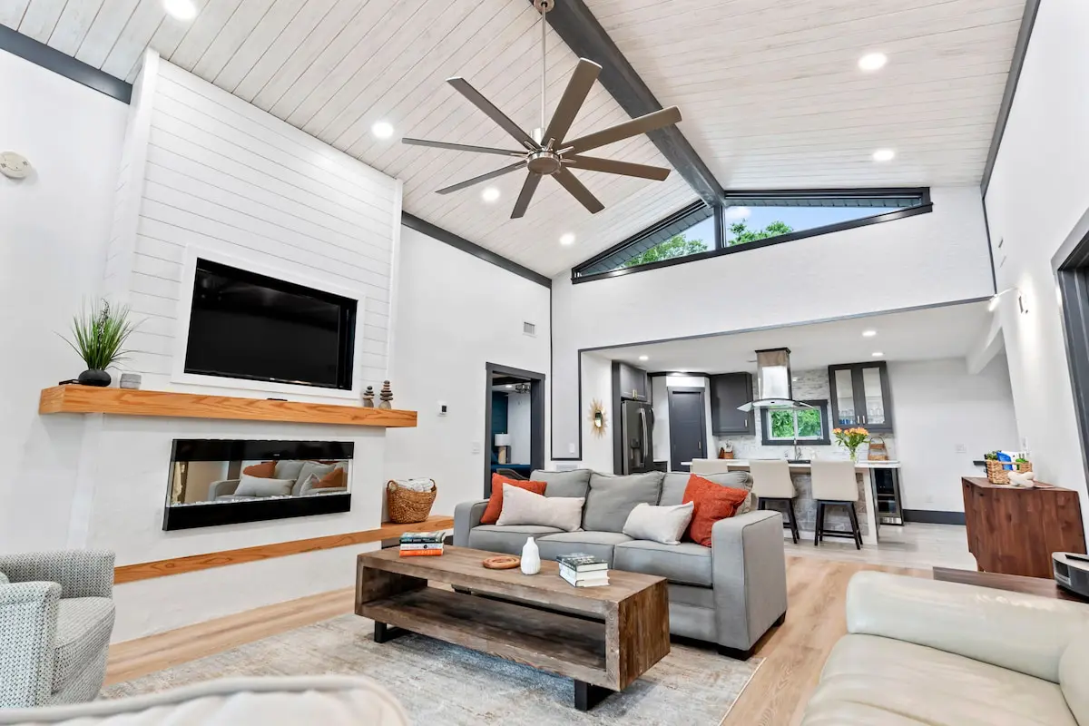 98713051 f5ec 498a 8a3a 27a23940d32d.jpg