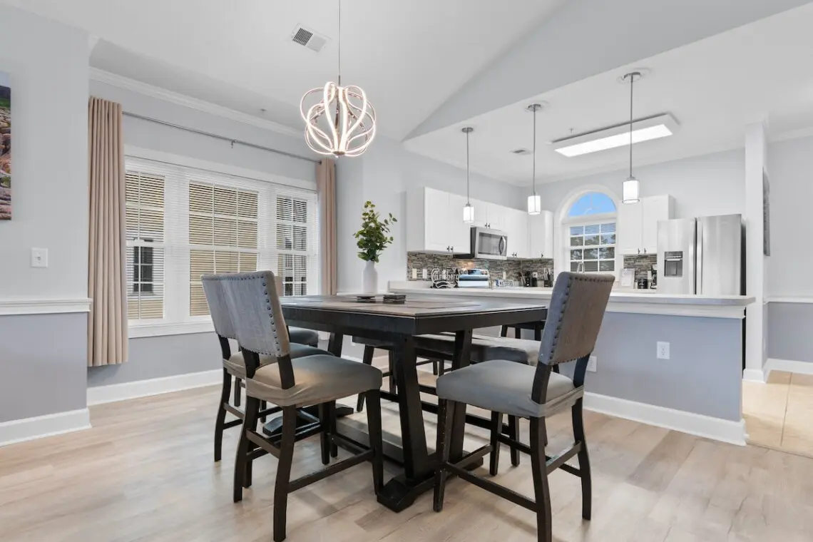 ac51fd9f e678 47d3 abcd fdf7d56a5c94.jpg