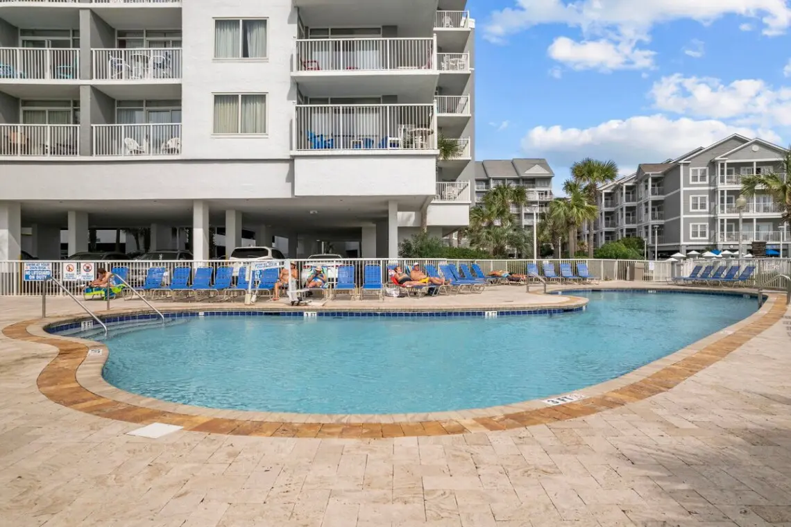 f6ddb710 c669 4074 a031 52e8f3ecd710.jpg