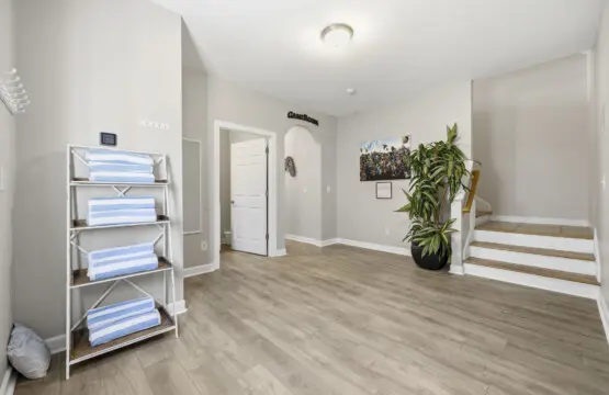 47 web or mls Full 63 vqxuku.png.jpg