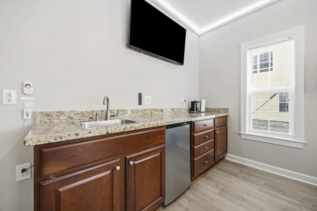 53 web or mls Full 68 kdxaqb.png.jpg