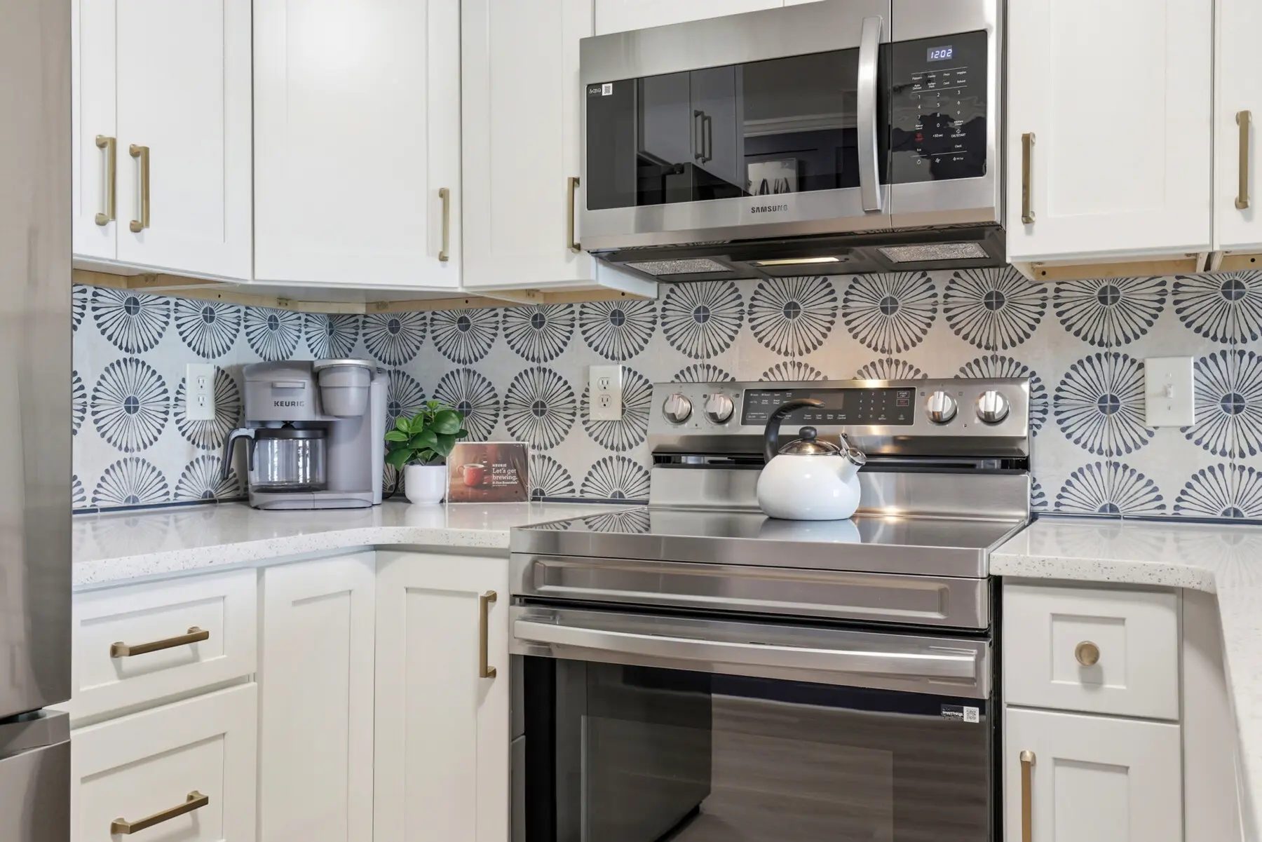 7 r6 2579 svvlmh.png.jpg