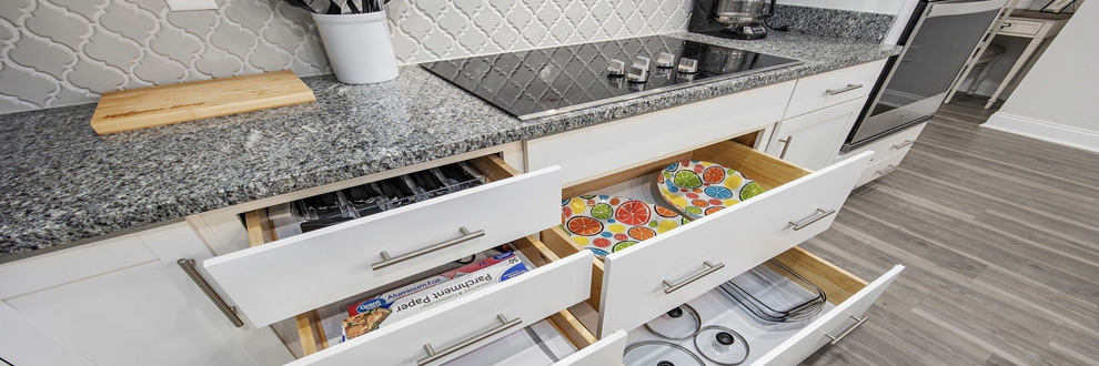 Fully Equipped Kitchens & Outdoor Grilling Areas