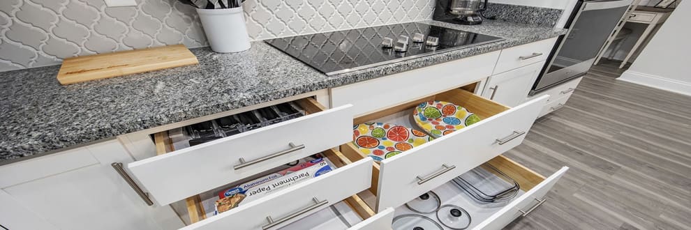Fully Equipped Kitchens Fully Equipped Kitchens