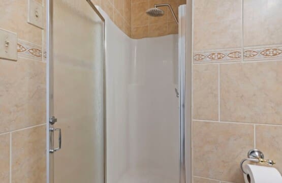 1ce2d5d3 cccd 475b ad3e fe22ad6cd138.jpg