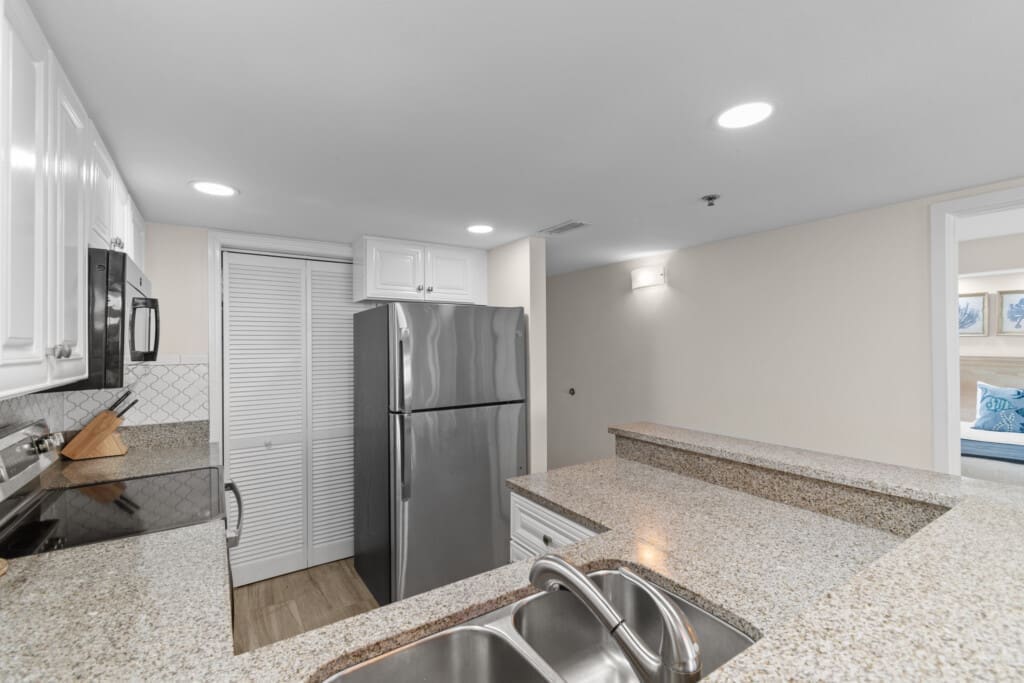 BeachCoveUnit604 9 esg9sz.png.jpg