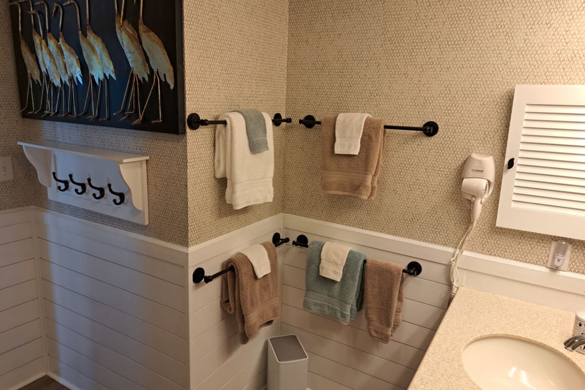 Guest Bath 19 wlflxf.png.jpg