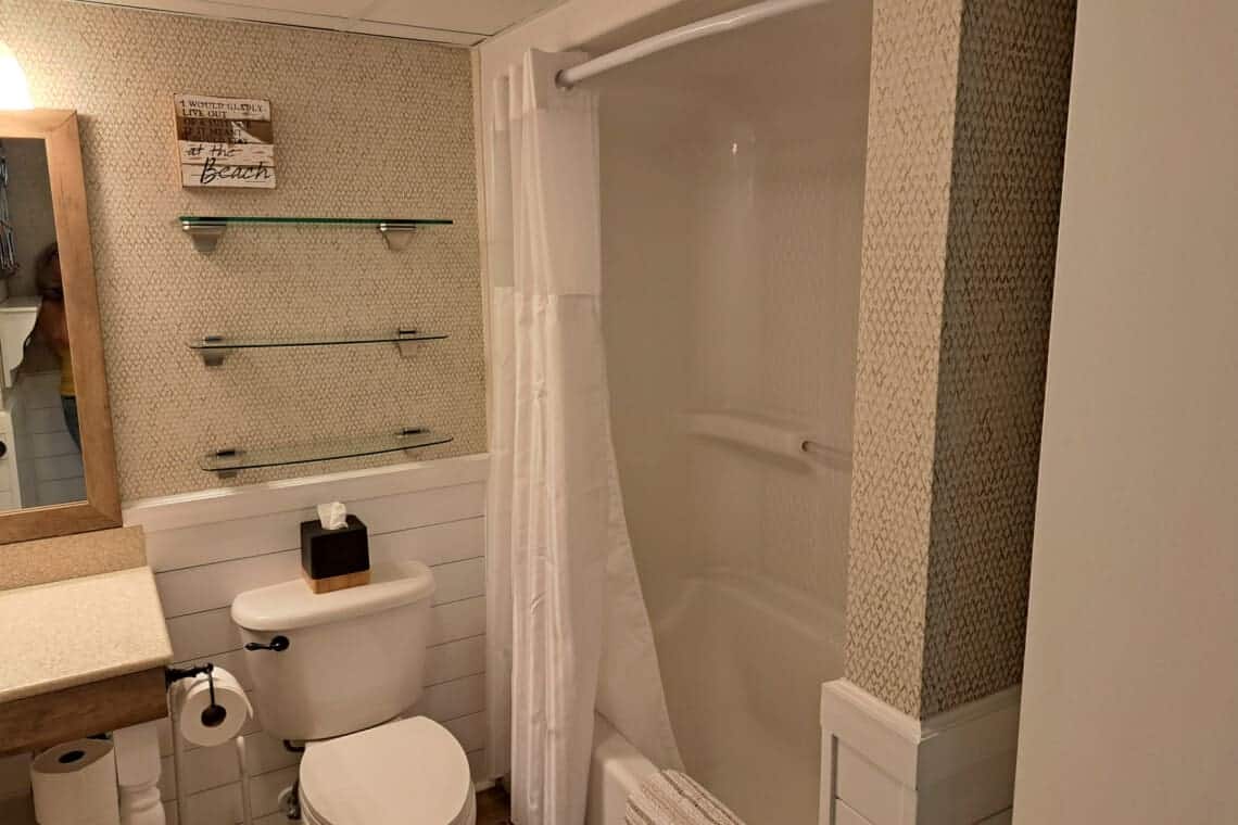 Guest Bath 20 f5muuo.png.jpg