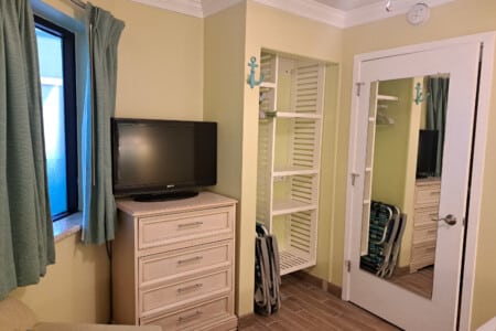 KG closet 5 nncsjq.png.jpg