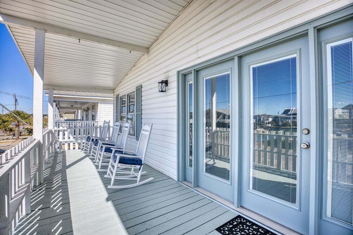 Front Porch zzl6aj.png.jpg