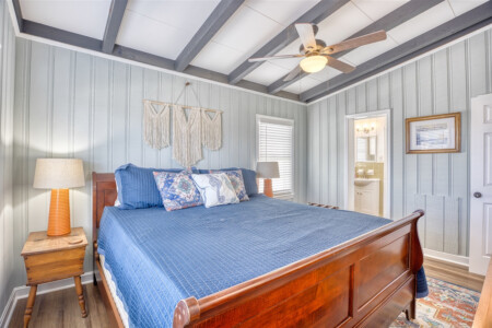 Upstairs King Bedroom 3 fbxjau.png.jpg