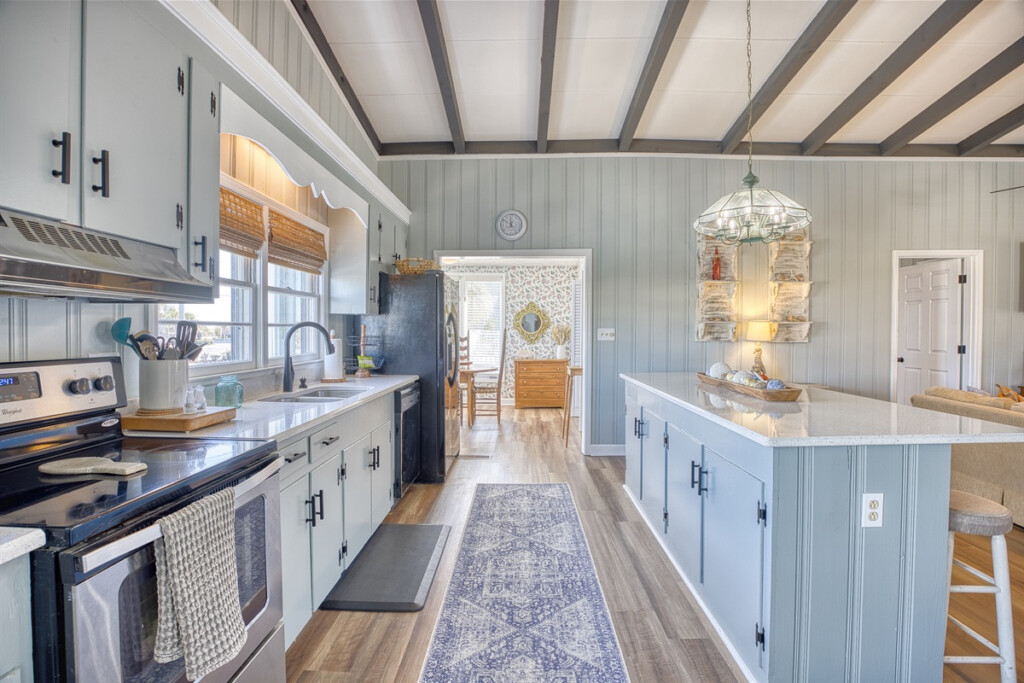 Upstairs Kitchen 2 qvam8f.png.jpg
